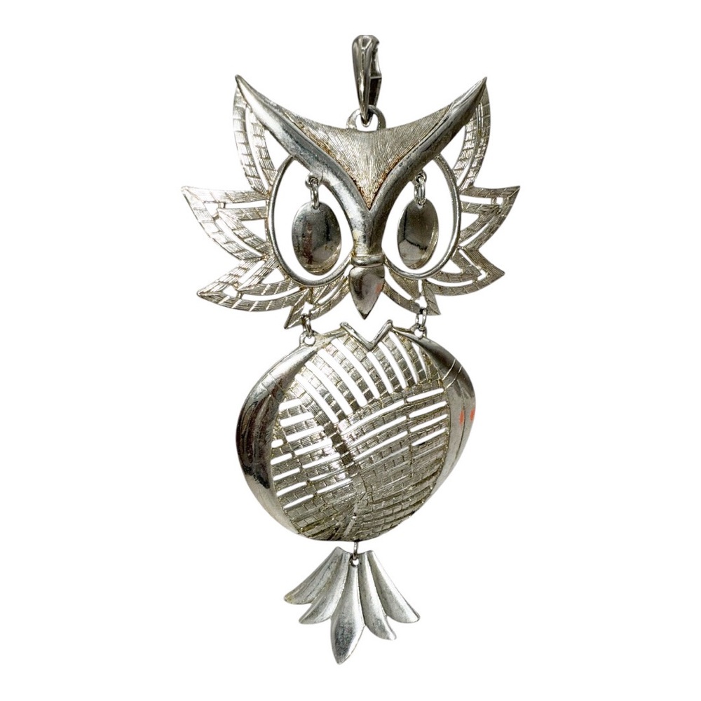 Vintage ALAN Silvertone Articulated Owl Pendant